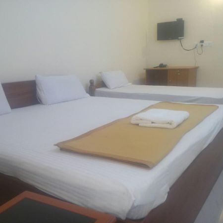 Manjira Lodge Guruvāyūr Exteriör bild