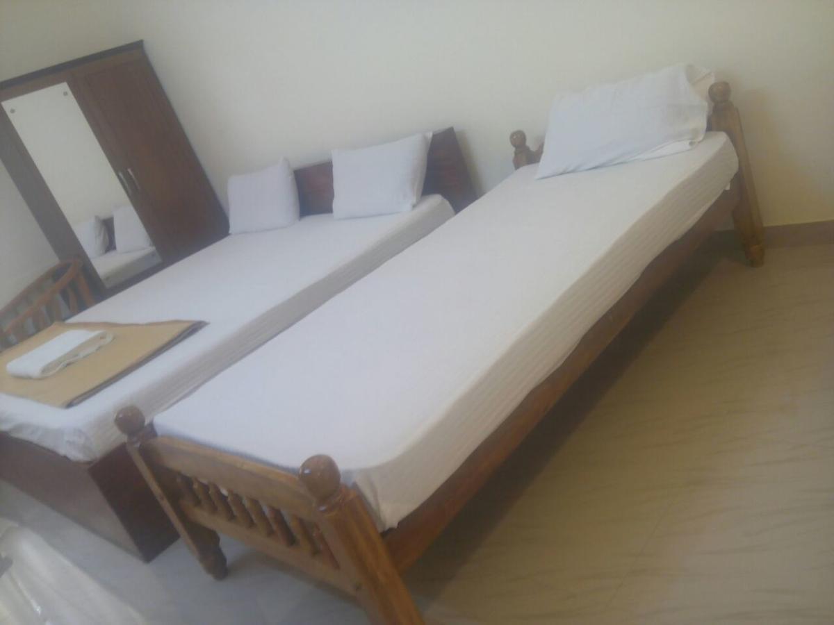 Manjira Lodge Guruvāyūr Exteriör bild